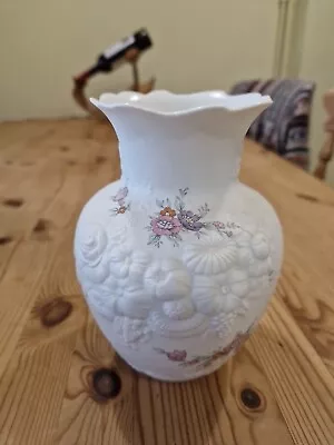 Buy Kaiser Porzellan Vase • 15£