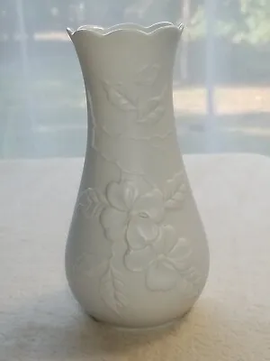 Buy AK Kaiser - White Bisque Matte - Porcelain Vase - Embossed Dogwood Design #652/7 • 19.21£