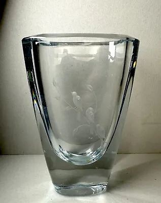 Buy Strömbergshyttan Swedish Art Glass Vase • 19.99£