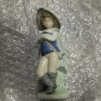 Buy NAO By Lladro Boy Musketeer 1987 Retired Figure Perfect Condition  • 20£