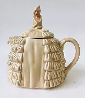 Buy Sadler Ye Daintee Ladyee Beige Teapot, Lady, Mid Century. 824571 • 11£