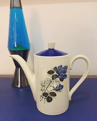 Buy Sadler Blue Rose Retro Coffee Pot • 12£