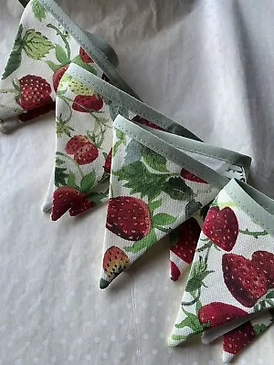 Buy Emma Bridgewater Strawberry Fabric Bunting Afternoon Tea • 10.50£