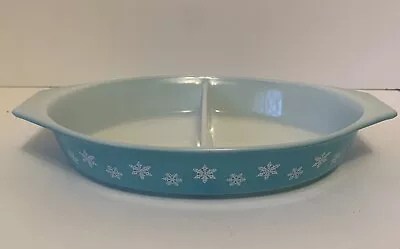 Buy Pyrex Turquoise Snowflake 1.5 Qt Divided Dish #22 - No Lid, Nice Condition • 14.23£