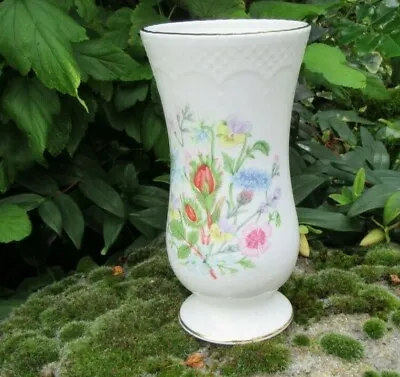 Buy Ansley Wild Tudor Bone China Vase • 9.50£