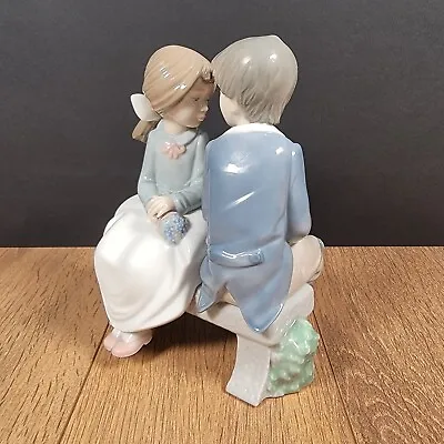 Buy LLADRO NAO Pottery Boy & Girl On A Bench Figurine C.1990 Collectable • 34.99£
