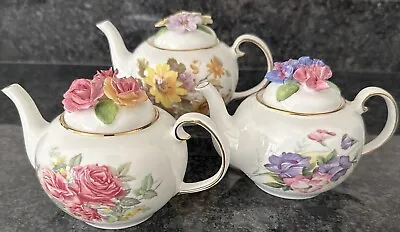 Buy Royale Stratford Country Cottage 3 Teapots. Roses, Sweet Pea, Chrysanthemums • 138£