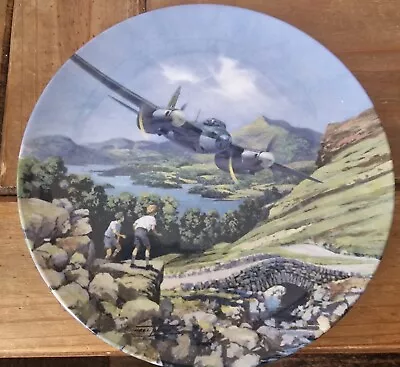 Buy Boxed Royal Doulton Decorative Plate - Mosquito Over The Lakes - No: 7804A • 3.99£