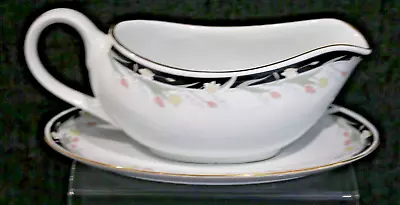 Buy Crown Ming Fine China -michelle-6 Plates,6 Dishes, 1 Large Dish +1  Gravy Boat • 26.50£