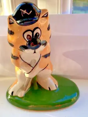 Buy Lorna Bailey Cat GOLFER SIGNED FREE POSTAGE • 10.50£