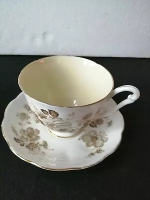 Buy Beautiful Adderley Bone China Tea Cup Set. • 6.50£