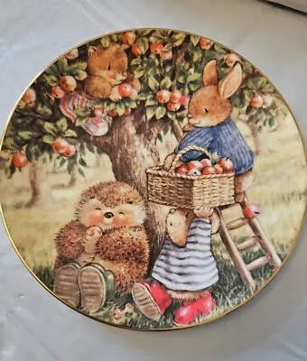 Buy Royal Doulton Country Companions Decorative Plate - Apple Picking • 8£