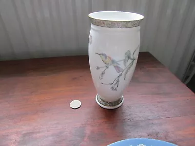 Buy Vintage 1991 Wedgwood Bone China Humming Bird Design Vase • 8.49£