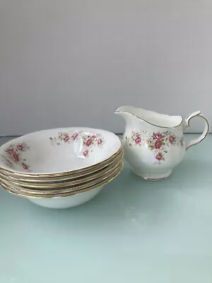 Buy Vintage Duchess - June Bouquet 5 Soup / Cereal Bowls + Cream/milk Jug • 19.50£