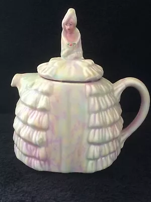 Buy RARE LILAC COLOUR 1930s Sadler Ye Daintee Ladyee Teapot Crinoline Reg No 824571 • 29£