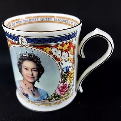 Buy Aynsley Golden Jubilee Queen Elizabeth II Mug • 7.95£