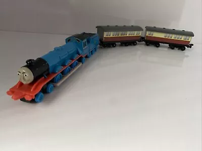 Buy Vintage Thomas And Friends ERTL GORDON & TWO EXPRESS CARRIAGES 2001 • 14.94£