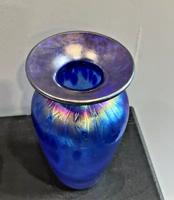 Buy Signed Roger Vines 6 1/4  Studio Art Glass Iridescent Over Blue Vase 1994 • 71.48£