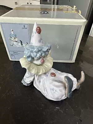 Buy Lladro Clown Figurine -  Tired Friend  5812 - 12.5cm - Mint & Boxed • 70£