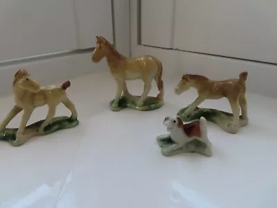 Buy Vintage RARE WADE WHIMSIES Complete Set 1956-59 Mare & Her 2 Foals & Beagle Dog • 10£