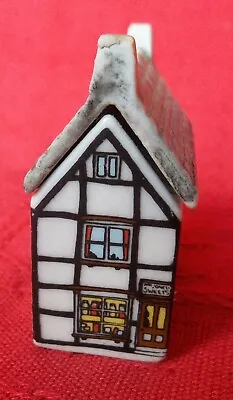 Buy Wade Pottery MIni House Made In England 4cm X 4.5cm • 4.50£
