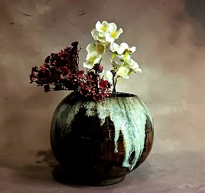Buy Studio Pottery.  ...Moon Jar.  Ikebana Vase  John Wright • 40£