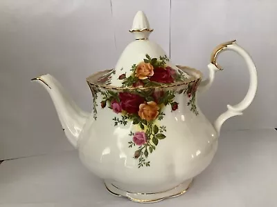 Buy Old Country Roses Royal Albert Tea Pot • 30£