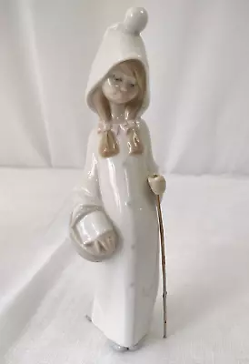 Buy Lladro Girl With Walking Stick Figurine • 20£
