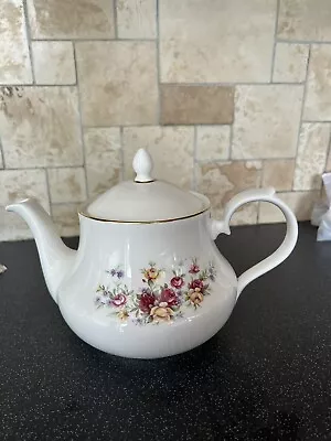 Buy Queen Anne Bone China Rose  Pattern 2 Pint Teapot • 14.99£