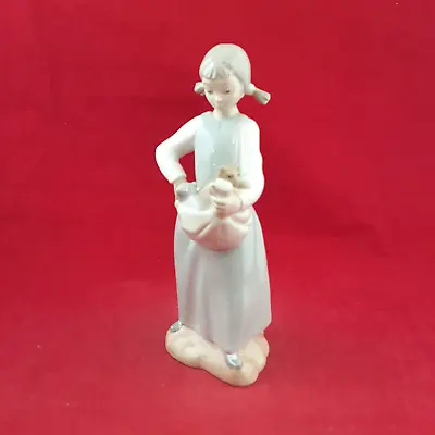 Buy Lladro Nao Figurine - Girl With Pigtails Holding Kittens - L/N 2915 • 40£