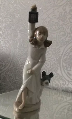Buy Nao Lladro  Figurine  Girl With Lamp And Dog • 29£