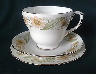 Buy Duchess China Greensleeves Breakfast Trio Bone China Tea Cup Saucer & Side Plate • 46.95£