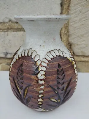 Buy Rob Fierek Vase Cornwall Art Studio Pottery Stoneware Beige Brown Wheat Design • 15£