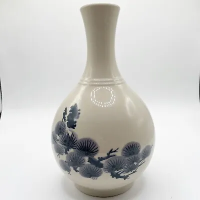 Buy Royal China Vintage Yeong Heung Korea Blue Floral Creamware Pottery Vase • 127.08£