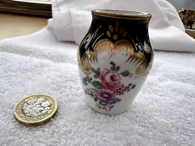 Buy Antique Minature Vase New Chelsea • 15£