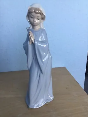 Buy Nao By Lladro Figure Of A Novice Nun Praying. • 24.99£