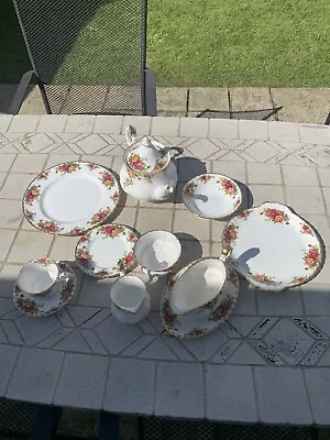 Buy Royal Albert Old Country Roses Bone China Dinner & Tea Service Immaculate Condit • 125£