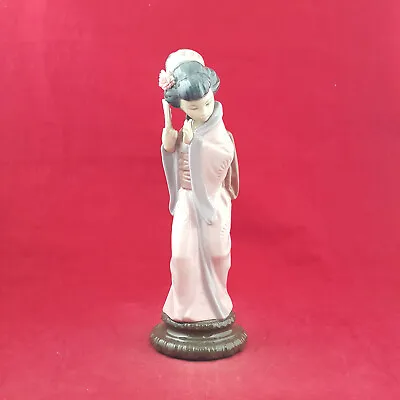 Buy Lladro Figurine - Geisha With Fan 4990 - L/N 2916 • 85£