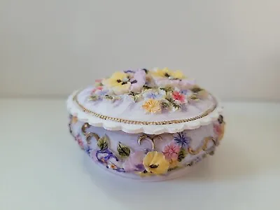 Buy Beautiful Vintage Small Round Floral Trinket Pill Box Shudehill Giftware Ceramic • 18.99£