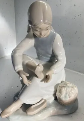 Buy Lladro NAO Spain Porcelain Figurine Of Girl Resting Feet Beautiful • 20£