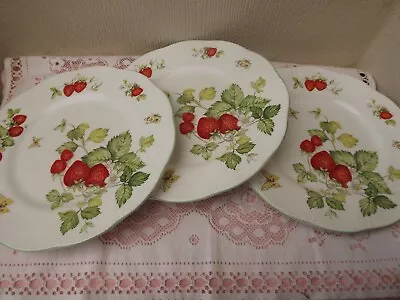 Buy Queen's Virginia Strawberry Dessert Plates  8inch - Porcelain China - England • 12.50£