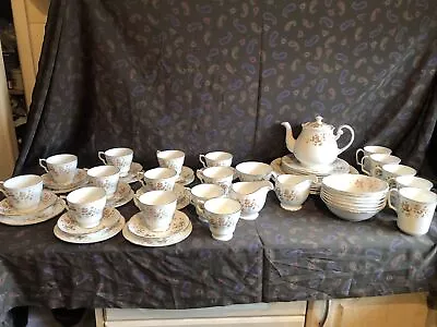 Buy Colclough Part Tea Dinning Set 57 Pieces Avon Pattern Free Uk Delivery O • 45£