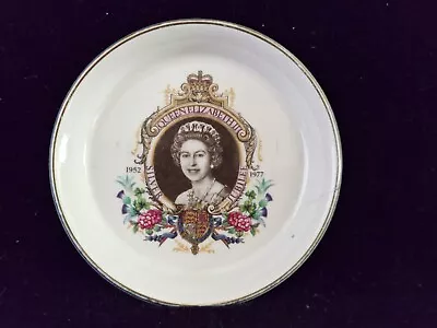 Buy Lord Nelson Pottery Queen Elizabeth II Silver Jubilee Pin / Soap Dish 1977 • 2.50£