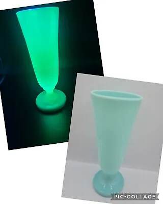 Buy Beautiful Antique Turquoise Uranium Vaseline Glass Vase • 24.99£