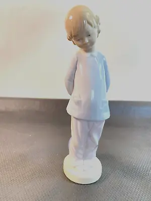 Buy Lladro Porcelain - Girl With Beach Ball.  Figurine • 7.90£