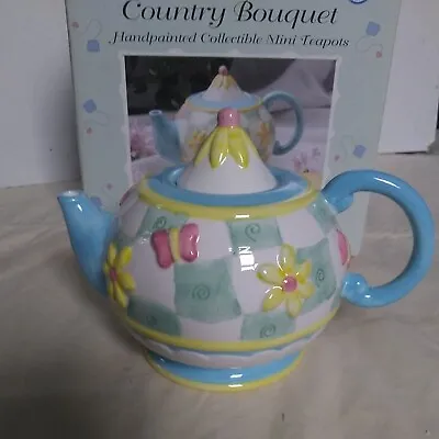 Buy Oneida Kitchen Country Bouquet  Rainbow Garden  Mini Teapot  • 20.81£