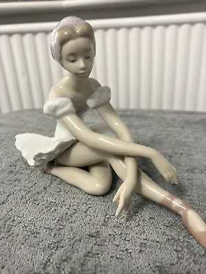 Buy Lladro Ballerina Rose Sitting Figurine Immaculate Condition • 95£