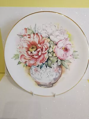 Buy Duchess Hand Painted Cabinet Plate. Immaculate. • 16.99£