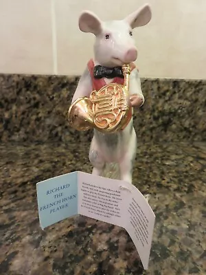 Buy Beswick Pig Prom Figure - Richard The Horn Player • 25£