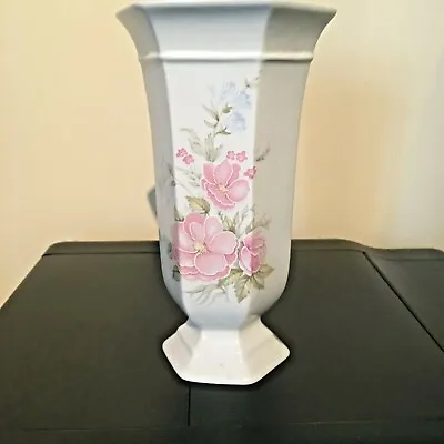 Buy Royal Norfolk Vase Pink Roses • 2.99£